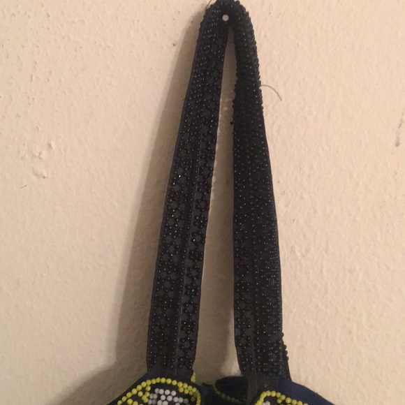 Beaded Shoulder Bag - Picture 4 of 7